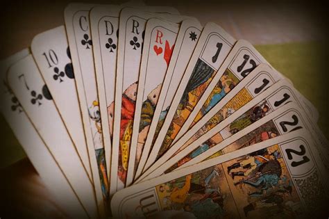 tarot en ligne|Règles du tarot à 5